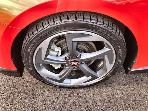 Used 2019 Hyundai Veloster Turbo image 10