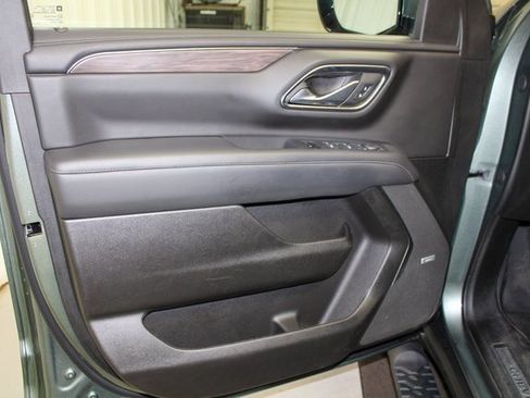 Used 2023 Chevrolet Tahoe Z71 w/ Luxury Package image 9