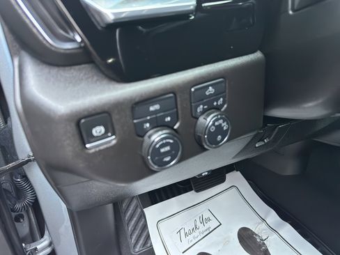 Used 2025 Chevrolet Silverado 1500 LT image 12