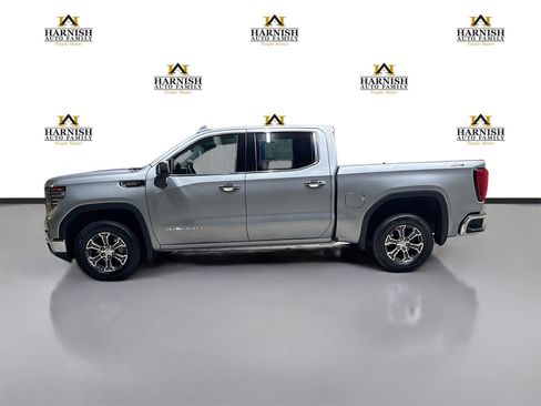 Used 2024 GMC Sierra 1500 SLT image 8