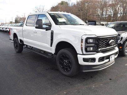 New 2026 Ford F350 Lariat w/ Black Appearance Package