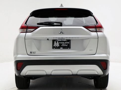 Used 2024 Mitsubishi Eclipse Cross SE image 8