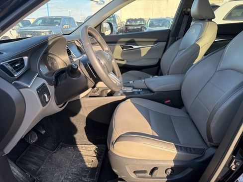 Used 2023 INFINITI QX50 Luxe image 16