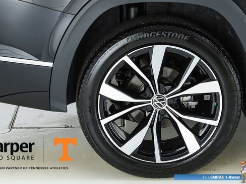 Used 2025 Volkswagen Atlas SEL Premium R-Line AWD/4WD image 52