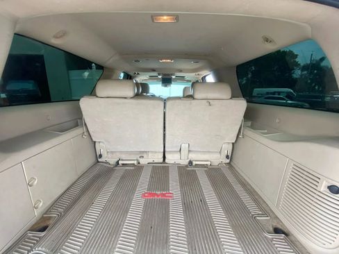 Used 2009 GMC Yukon XL Denali AWD/4WD image 17