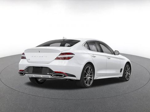 Used 2025 Genesis G70 2.5T AWD/4WD image 2