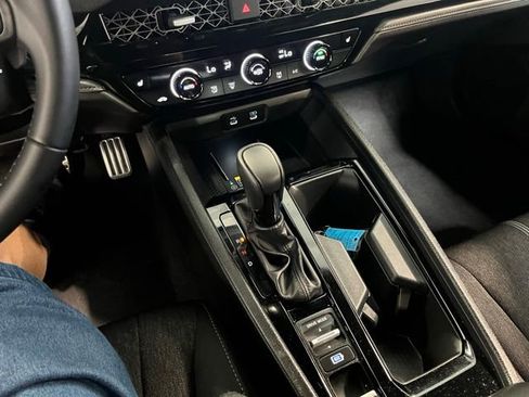 Used 2025 Honda Accord Sport image 29