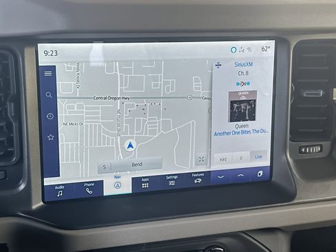 Used 2024 Ford Bronco Wildtrak image 19