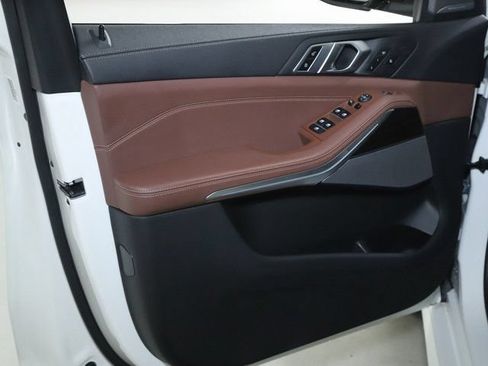 Used 2021 BMW X5 M50i w/ Premium Package AWD/4WD image 33