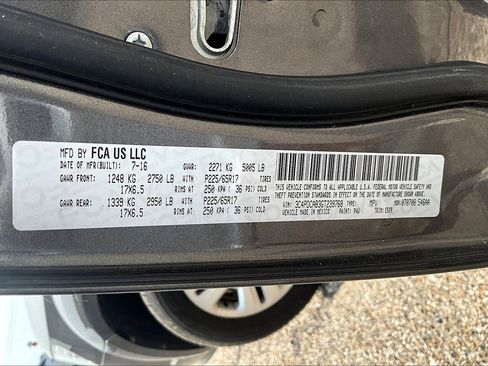 Used 2016 Dodge Journey SE image 4