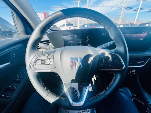 Used 2025 Buick Encore GX Preferred image 22