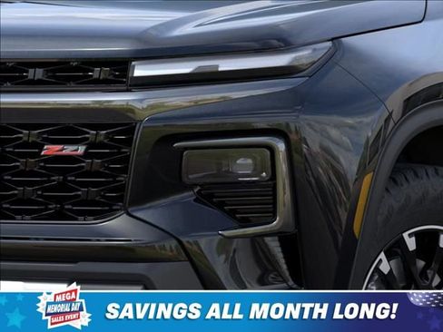 New 2026 Chevrolet Traverse Z71 w/ Driver Confidence Package AWD/4WD image 10
