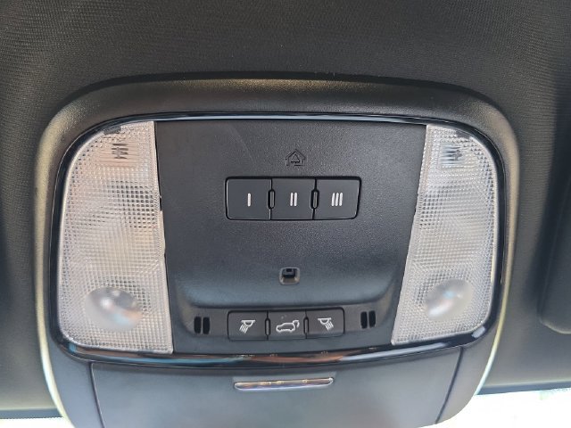 Used 2025 Dodge Durango GT AWD/4WD image 26