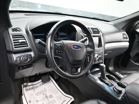 Used 2017 Ford Explorer Sport AWD/4WD image 18