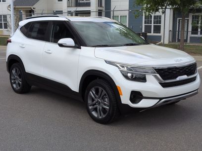 Used 2023 Kia Seltos S w/ Navigation Package