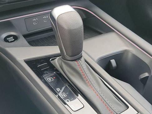 New 2026 Nissan Sentra SR w/ Floor Mat Package FWD image 33