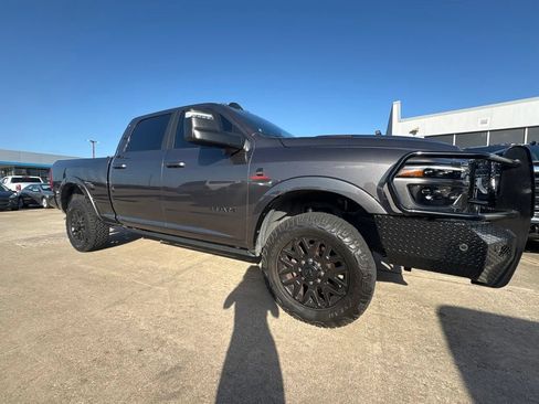 Used 2025 RAM 2500 Limited AWD/4WD image 1