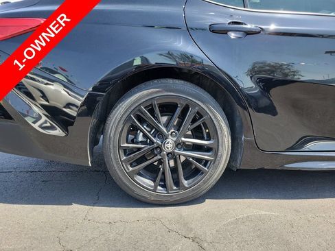 Used 2025 Toyota Camry SE FWD image 7