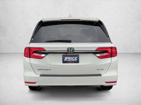 Used 2022 Honda Odyssey Elite image 7