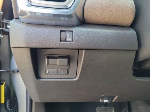New 2026 GMC Canyon Denali AWD/4WD image 18