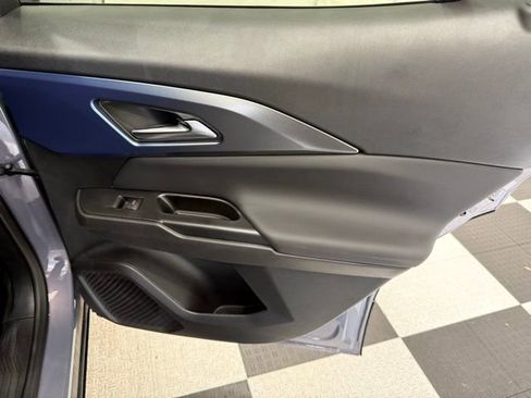 New 2026 Chevrolet Equinox EV LT image 25