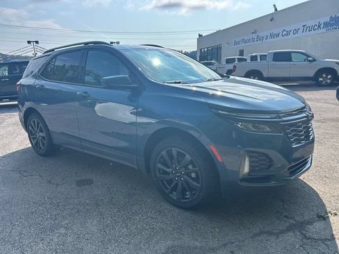 Used 2024 Chevrolet Equinox RS w/ LPO, Floor Liner Package AWD/4WD image 7