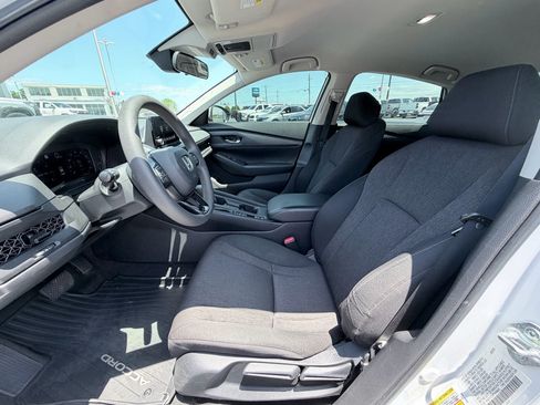 Used 2023 Honda Accord LX image 19