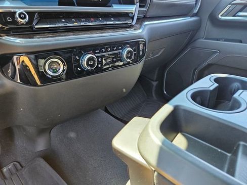 Used 2023 GMC Sierra 1500 SLE AWD/4WD image 24