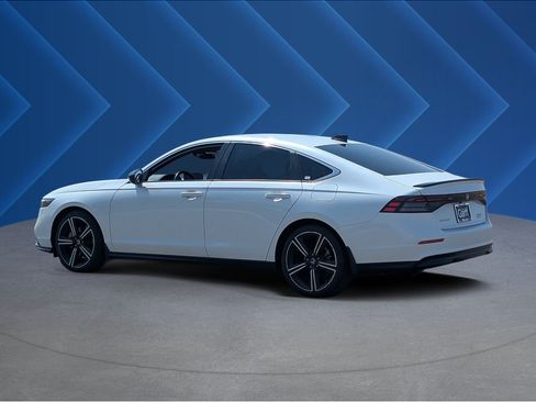 Used 2024 Honda Accord Sport image 6