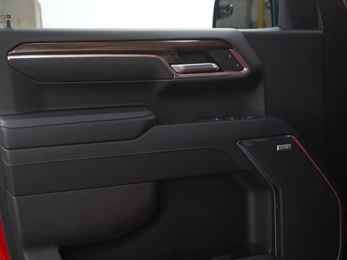 Used 2024 Chevrolet Silverado 1500 LT Trail Boss w/ Convenience Package II image 21