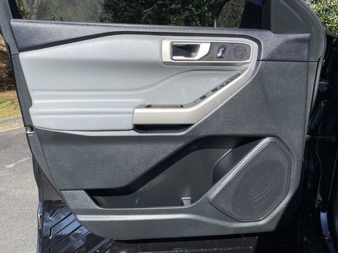 Used 2023 Ford Explorer XLT w/ Equipment Group 202A image 15