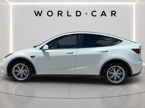 Used 2023 Tesla Model Y Long Range AWD/4WD image 4