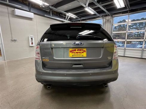 Used 2010 Ford Edge SEL image 4