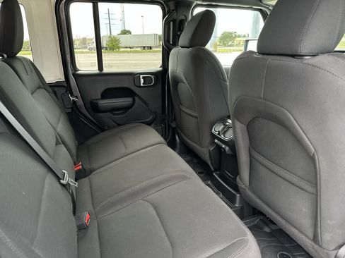 Certified 2023 Jeep Wrangler Unlimited w/ Cold Weather Group AWD/4WD image 22