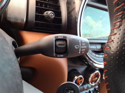 Used 2019 MINI Cooper S w/ Driver Assistance Package FWD image 27