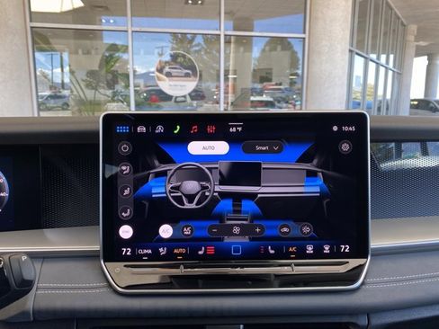 New 2026 Volkswagen Tiguan SE AWD/4WD image 9