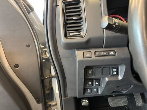 Used 2023 Nissan Frontier PRO-4X w/ Pro-4X Premium Package AWD/4WD image 16