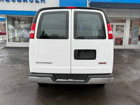 Used 2023 GMC Savana 2500 w/ Driver Convenience Package image 6