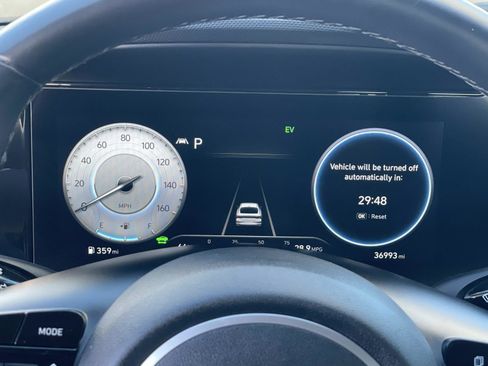 Certified 2023 Hyundai Elantra Limited image 18