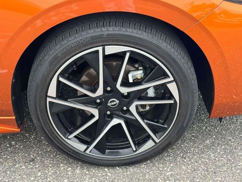 Certified 2025 Nissan Sentra SR w/ SR Premium Package image 9