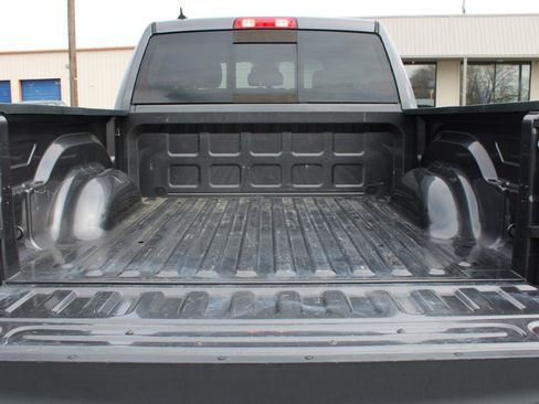 Used 2018 RAM 1500 Big Horn image 9