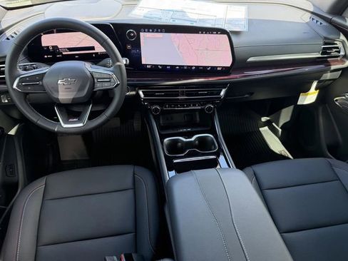 New 2026 Chevrolet Traverse Z71 w/ Driver Confidence Package AWD/4WD image 18