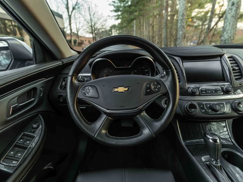 Used 2019 Chevrolet Impala LT image 6