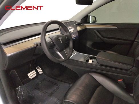 Used 2022 Tesla Model Y Performance image 26