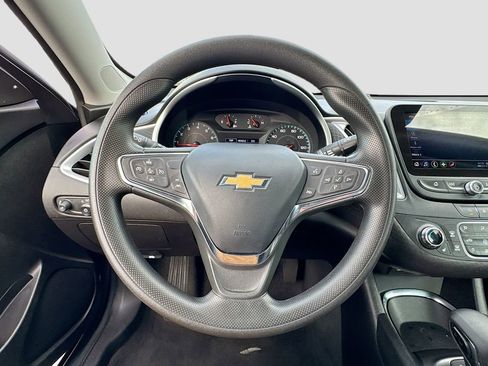Used 2024 Chevrolet Malibu LT image 11