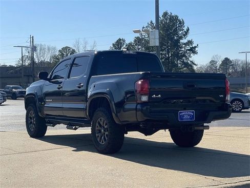 Used 2023 Toyota Tacoma SR5 image 4