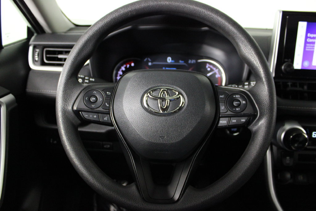 Used 2023 Toyota RAV4 XLE w/ Convenience Package FWD image 25