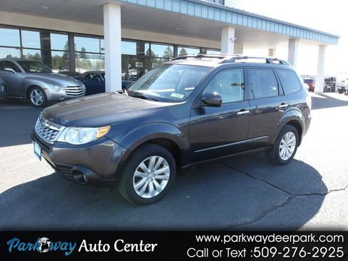 Used 2013 Subaru Forester 2.5X Premium w/ Popular Pkg 2 AWD/4WD image 1