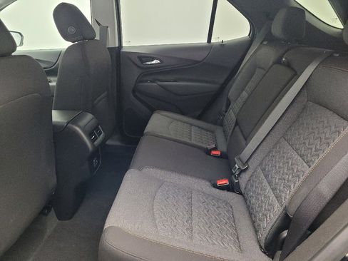 Used 2022 Chevrolet Equinox LT w/ Driver Convenience Package image 18