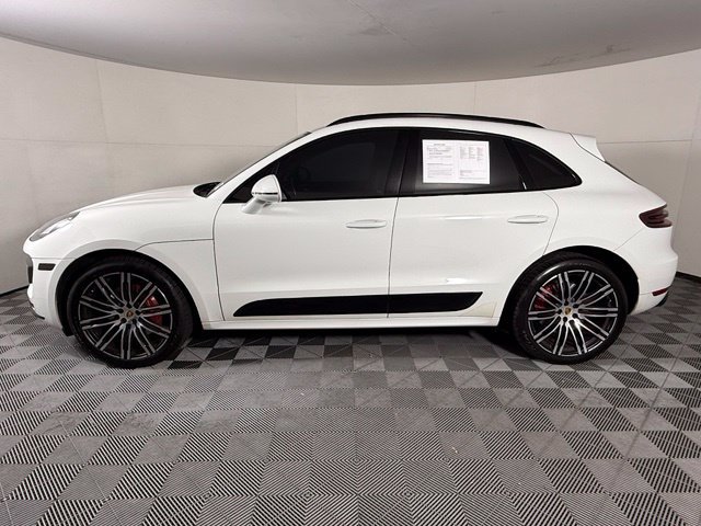 Used 2017 Porsche Macan Turbo AWD/4WD image 3